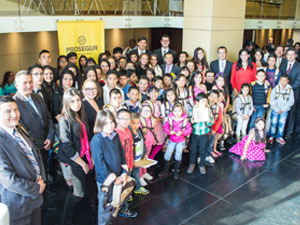 Prosegur concede cerca de 400 becas para apoyar la formación de sus empleados y familiares en Colombia