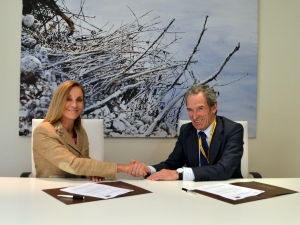 La Fundación Prosegur se une a la Fundación Elecnor para llevar la energía eléctrica a una escuela en Uruguay La Fundación Prosegur se une a la Fundación Elecnor para llevar la energía eléctrica a una escuela en Uruguay